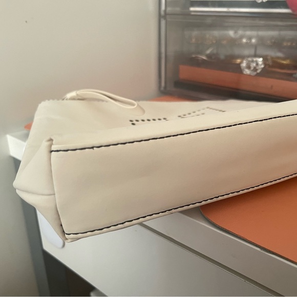 Parfums givenchy cosmetic pouch - Picture 2 of 4